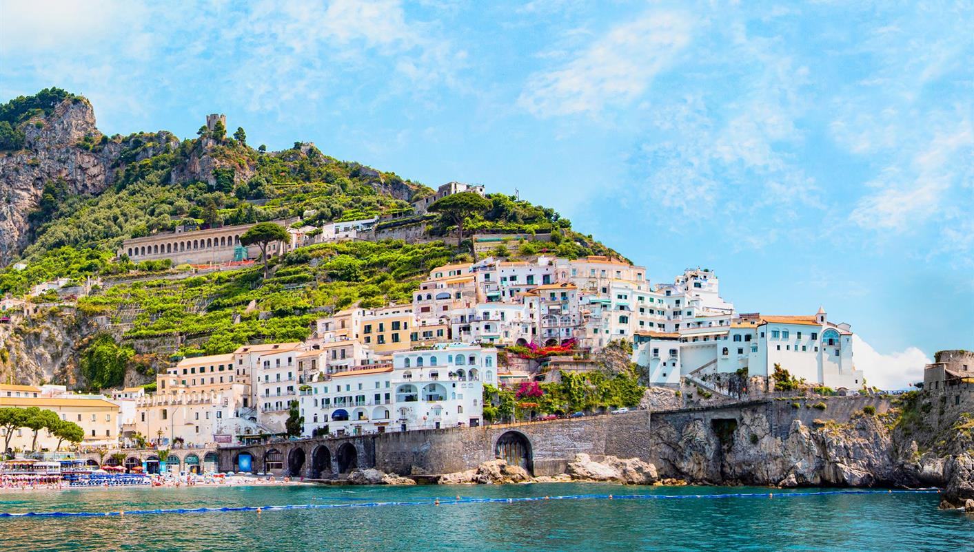 Maravillas Mediterráneas: Sicilia, Apulia y la Deslumbrante Costa Amalfitana